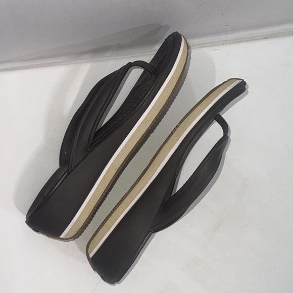 Crocs Brown Tan Classic Platform Retro Gorpcore Waterproof Wedge Flip Flops Sz 6 - Picture 9 of 15